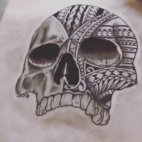 Toa skull 🏴‍☠️☠️🤙🏽 🌸#artiste #artistattoo #artistoninstagram #tattoart #tattoo #tattoed #tattoos #tattoing #tattoink #ink #inked… Hawaiian Skull Tattoo, Polynesian Skull Tattoo, Black And White Flower Tattoo, Skull Art Tattoo, Maori Tattoo Designs, Polynesian Designs, Hawaiian Tiki, Skull Tattoo Design, Maori Tattoo