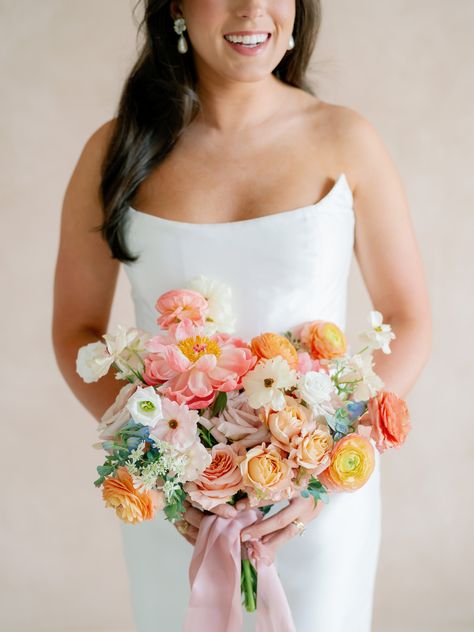 Spring Corsage Wedding, Colourful Wedding Bouquet, Bridal Bouquet Wildflower, Winter Bridal Bouquets, Baby Blue Weddings, Bridal Bouquet Summer, Colorful Wedding Bouquet, Tulip Wedding, Zoo Wedding