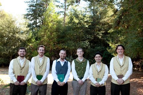 Sara and Rob love Lord of the Rings and fantasy in general. They channeled that love into this Hobbit-y, outdoor party fit for getting married (or any 111th birthdays. Medieval Groomsmen Attire, Hobbit Wedding Groomsmen, Fantasy Wedding Groomsmen, Hobbit Groomsmen, Middle Earth Wedding, Hobbit Wedding, Elvish Wedding, Lord Of The Rings Wedding, Earth Wedding