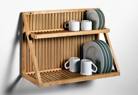 Traditional Wooden Plate Rack from Nutscene Wall Mounted Dish Rack, Wall Mount Plate Rack, Wooden Plate Rack, Plate Rack Wall, Classic English Kitchen, Kabinet Dapur, Dish Storage, English Kitchens, Plate Rack