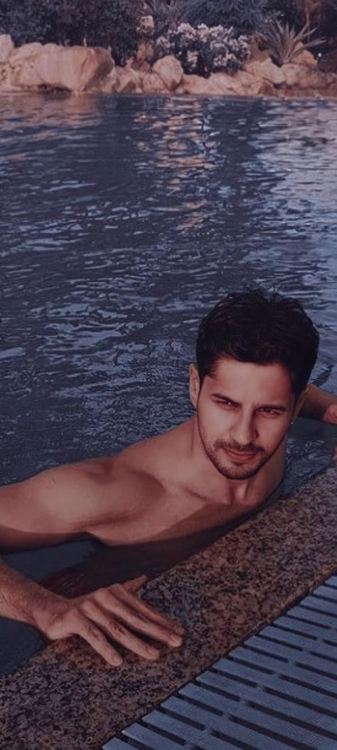 Sid Malhotra Aesthetic, Siddarth Malhotra Aesthetic, Siddharth Malhotra Wallpapers, Sidharth Malhotra Wallpapers, Siddharth Malhotra Aesthetic, Varun Dhawan Body, Siddarth Malhotra, Siddharth Malothra, Indian Wallpaper