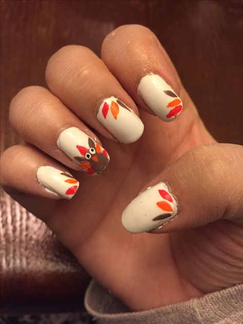 Thanksgiving turkey nails Thanksgiving Turkey Nails, Turkey Nails, Fall Thanksgiving Nails, Thanksgiving Nail Designs, Thanksgiving Nail Art, Fourth Of July Nails, Elegant Nail Art, Festive Nail Art, Cute Nails For Fall