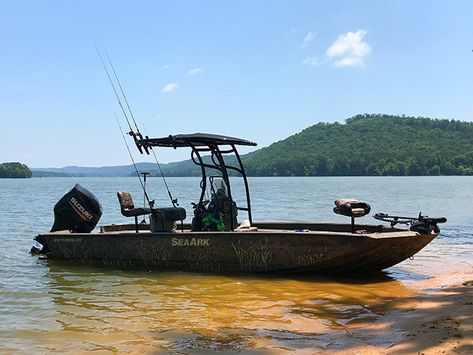 Best all around top on the market! Boat Center Console Ideas, Seaark Boats, Jon Boats For Sale, Jon Boat Fishing, Swamp Boat, Boat Dock Bumpers, Jon Boat Ideas, Funny Hunting Pics, Saltwater Boats