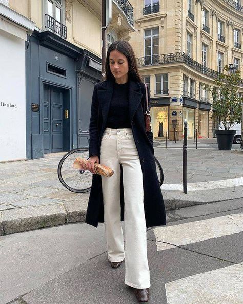 Click through to see how those in the know style their flare jeans, and rest assured you'll be wholly on-trend for the rest of the year. What To Wear With Flare Jeans, Flare Jeans Outfit, Jeans Trend, White Jeans Outfit, Winter Inspo, Work Fits, Pretty Blouses, Old Jeans, Autumn Outfits