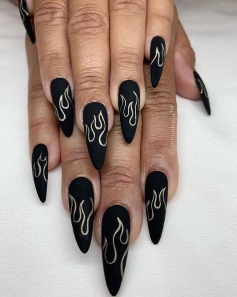 Vetro USA on Instagram: “#Repost @getnailedja ・・・ Finally got to do this design! Big up @sabinecalvetti for letting me choose the design, and for bringing her…” Black And Gold Flame Nails, Black Fire Nails Designs, Black Flame Nail Art, Black And White Flame Nails, Rocker Nails Punk, Black Fire Nails, Wwe Nails, Black Flame Nails, Flames Nails