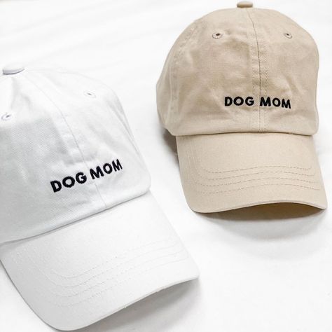 https://www.instagram.com/p/CLZXPNwrN7g/?igshid=10aj6f4r37os Printify Ideas, Dog Merch, Dog Lifestyle, Dog Couch Bed, Pet Brand, Pet Branding, Dog Brand, Dog Accesories, Dog Couch