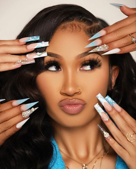 Nailtech Photoshoot Ideas, Nail Technician Photoshoot, Nail Business Photoshoot, Nailtech Photoshoot, Nail Business Photoshoot Ideas, Nail Tech Photoshoot, Mua Photoshoot Ideas, Nail Tech Photoshoot Ideas, Business Photoshoot Ideas Black Women