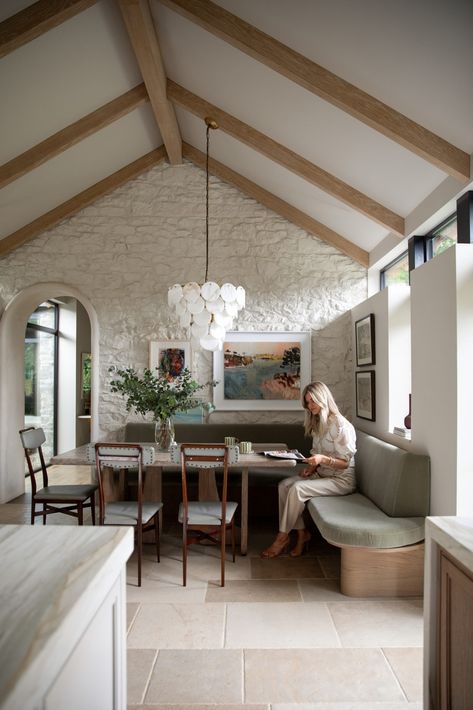 Interior designer Geri O’Toole’s Limerick cottage incorporated old outbuildings for a gorgeous combination of old and new Neutral Kitchen Inspiration, Homes In Ireland, Irish Interiors, Neutral Kitchen, Cottage Renovation, Thatched Cottage, Countryside House, Oak Doors, Kitchen Inspiration Design