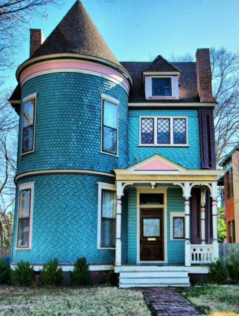 Like this house Exterior House Blue, Mermaid House, Blue Building, Building Architecture, Natural Building, Victorian Architecture, Blue Dream, House Goals, Exterior House