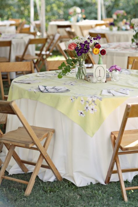 Harrison Arkansas, Vintage Table Decorations, Old Fashioned Wedding, Vintage Wedding Table, Backyard Reception, Wedding Tablecloths, Arkansas Wedding, Picnic Wedding, May Weddings