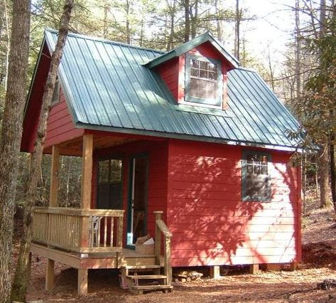 Small Cabin House Plans, Camp Cabins, Tiny Cabin Plans, Small Cabin House, Red Cabin, Lakehouse Ideas, Small Barns, Tiny House Blog, Cabin Tiny House