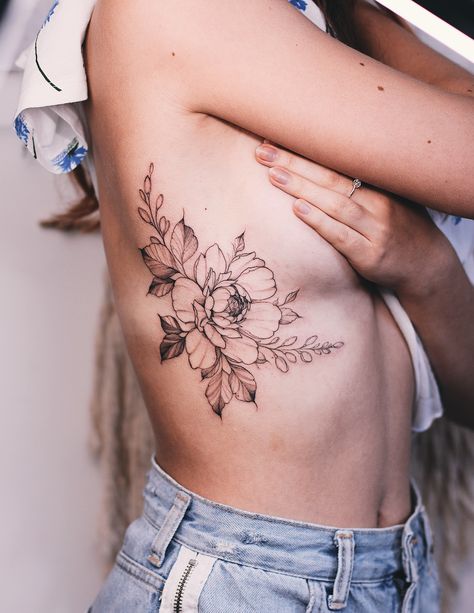 Ribcage Tattoo, Tattoo Photography, Bff Tattoos, Sternum Tattoo, Tattoo Cover-up, Photography Illustration, Rib Tattoo, Illustration Fashion, Cover Up Tattoos