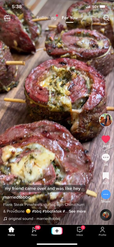 Beef Pinwheels, Flank Steak Pinwheels, Steak Pinwheels, Indoor Grill Recipes, Chimichurri Steak, Pinwheels Recipe, Beef Flank, Steak Tips, Pinwheel Recipes