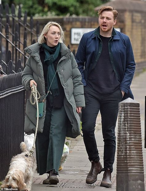 Jack Lowden Saoirse Ronan, Saoirse Ronan Boyfriend, Saoirse Ronan Style, Dog Fits, February Mood, Dog Walking Outfit, Jack Lowden, Dog Outfits, Cold Fashion