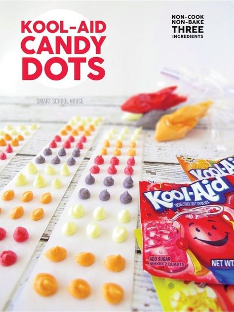 So colorful, so easy.Get the tutorial at Smart School House. Kool Aid Candy, Candy Dots, Easy Candy Recipes, Candy Buttons, Dots Candy, Kids Treat, Oreo Dessert, Homemade Candies, Rock Candy