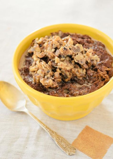 Oatmeal Breakfast Recipes, Chocolate Breakfast Recipes, Cherry Granola, Breakfast Oatmeal Recipes, Chocolate Breakfast, Baking Chocolate, German Chocolate Cake, Oatmeal Breakfast, German Chocolate