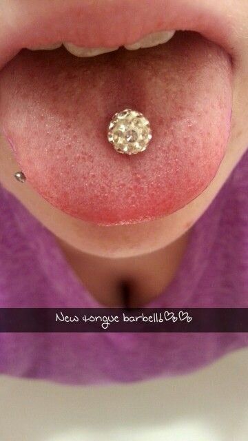 New tongue barbell<3 Tongue Piercing, Cute Piercings, Diamond Earrings, Piercings, Makeup