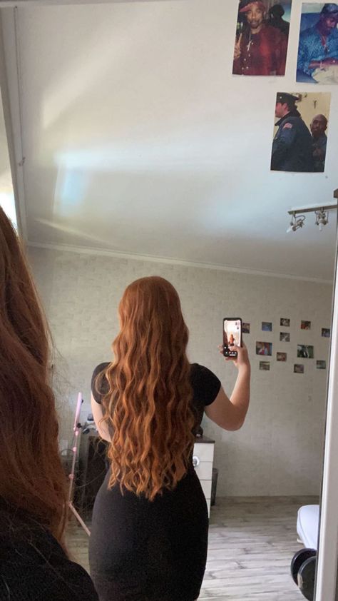 Ginger girl, red hair ginger hair long ginger hair Ginger Wallpaper, Long Ginger Hair, Red Hair Ginger, Ginger Hair Girl, Hair Ginger, Red Hair Inspo, Ginger Women, Long Healthy Hair, Ginger Hair Color