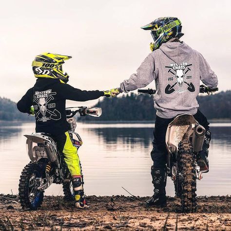 Motocross Baby, Nitro Circus, Cool Dirt Bikes, Ducati Hypermotard, Dirt Bike Girl, Bike Photoshoot, Moto Cross, Bike Photo, Moto Bike