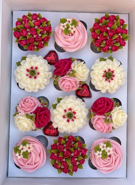 Normal Cake, Cupcake Flower, Decorated Cupcakes, Leches Cake, Cookie Bakery, Cupcake Decoration, Cupcake Cake Designs, Baking Inspiration, Floral Cupcakes