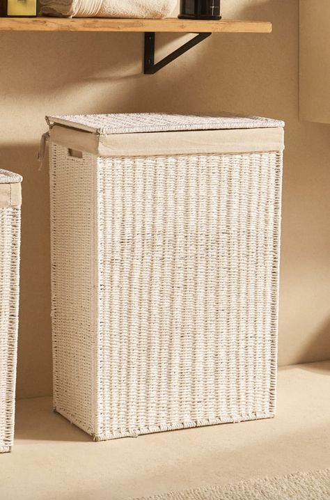 Laundry Basket White, Stylish Laundry Hamper, Fancy Laundry Basket, Small Space Hamper Ideas, Laundry Basket For Bedroom, Laundry Basket In Bedroom Ideas, Modern Laundry Hamper, Laundry Hamper Ideas Small Space Bedroom, Laundry Baskets In Bathroom