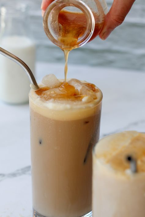 Butter Syrup Recipe, Coffee Drinks Recipes, Butter Coffee Recipe, Homemade Coffee Syrup, Iced Latte Recipe, Butter Syrup, Icee Recipe, Maple Syrup Recipes, Iced Coffee Recipe