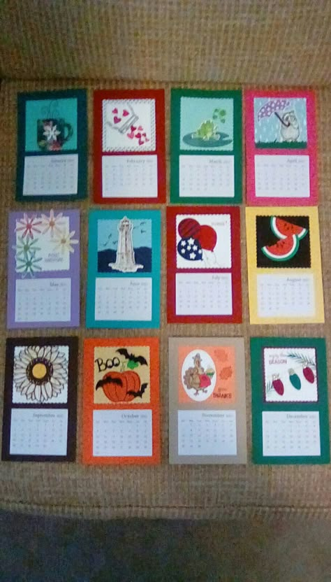 Calendar Ideas For Kids To Make, Diy Desk Calendar, Scrapbook Calendar, Calendar Examples, Post It Note Holders, Calendar Craft, Cat Calendar, Christmas Gifts For Parents, Calendar Ideas