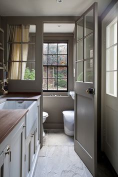 Cloakroom Wc, Utility Room Organization, Boot Room Utility, Bay Cottage, Utility Room Storage, Small Utility Room, Utility Room Designs, Georgian Colonial, Toilet Ideas