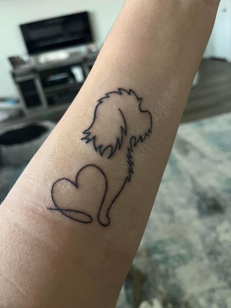 Tatoo Dog, Tiny Wrist Tattoos, Petit Tattoo, Tasteful Tattoos, Gorgeous Tattoos, Lhasa Apso, Maltese Dogs, Foot Tattoo, Dog Tattoo