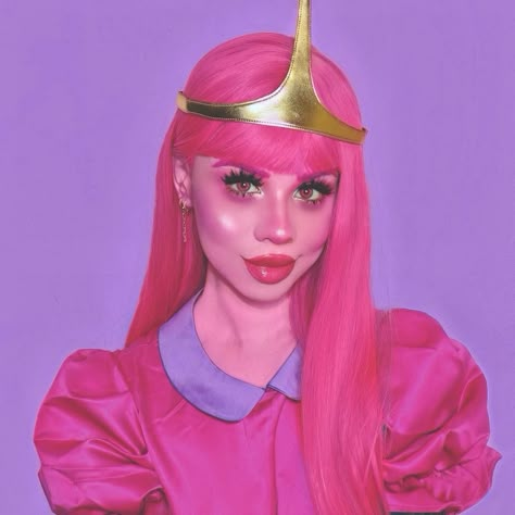 Beauty Influencer Eleanor Barnes's Cartoon Character Makeup Is Out of This World Princess Bubblegum Outfits, Princess Bubblegum Costumes, Halloween Makeup Artist, Halloween Makeup Kits, Princess Makeup, Halloween Makeup Scary, Character Makeup, Cosplay Inspo, Pink Wig