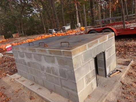 Cinder Block Bbq Pit, Cinder Block Bbq, Pig Cooker, Backyard Bbq Pit, Smoker Pit, Pig Roaster, Barbeque Pit, Smoker Ideas, Bbq Pit Smoker