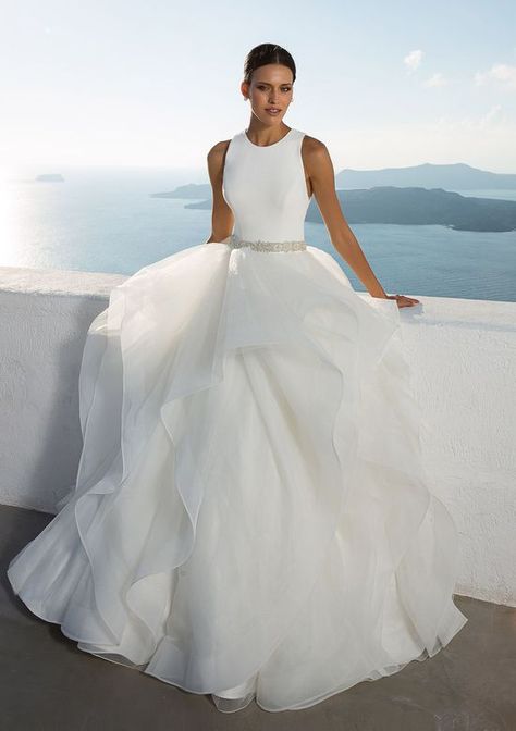 21 Princess Ball Gown Wedding Dresses for the Modern Bride | PreOwned Wedding Dresses Simple Plus Size Wedding Dresses, Justin Alexander Bridal, Justin Alexander Wedding Dress, Beautiful Ball, Bridal Ball Gown, Justin Alexander, Dresses Cheap, Beaded Belt, Beach Ball