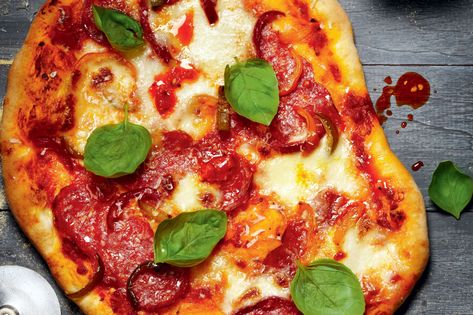 Spicy Pizza, Salami Pizza, Pepperoncini Peppers, Buffalo Mozzarella, Pizza Margherita, Flatbread Pizza, Ann Marie, Prop Styling, Stuffed Sweet Peppers