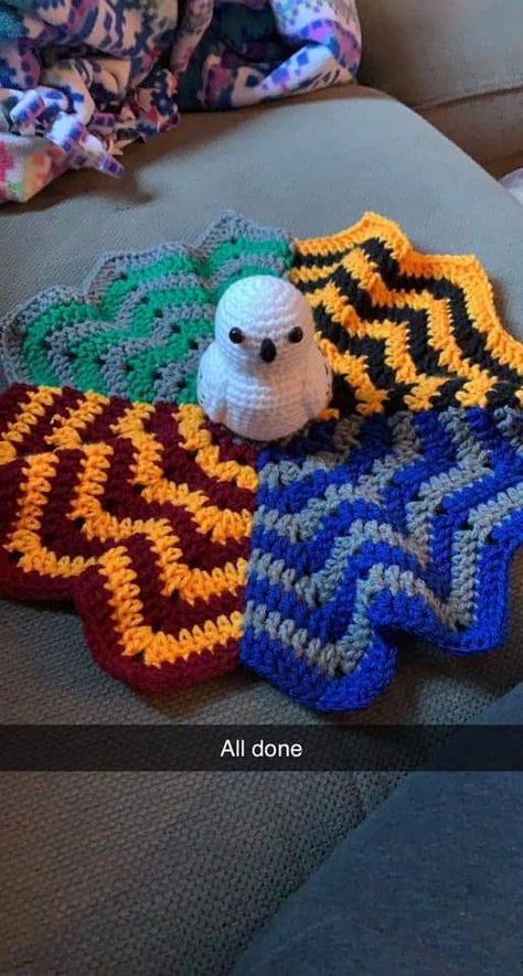 Harry Potter Inspired Crochet, Harry Potter Crochet Blanket Patterns Free, Hp Crochet, Free Harry Potter Crochet Patterns, Crochet Patterns Harry Potter, Harry Potter Crochet Pattern, Harry Potter Baby Crochet Patterns, Harry Potter Baby Crochet, Harry Potter Themed Crochet