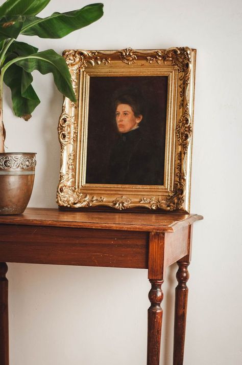 1800s Portraits, Things To Collect, Moody Portrait, Victorian Portrait, Moody Painting, Framed Portrait, 19th Century Portraits, Play Props, Gilded Frame