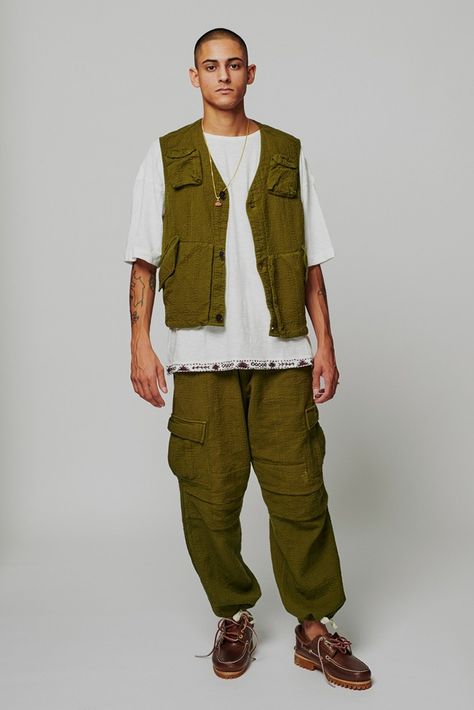 18 East Perfects the Cargo Pant for Fall #highsnobiety #shopping #deals #streetwear Utility Style Fashion, Utilitarian Fashion Mens, Utility Cargo Pants For Streetwear, Indian Streetwear, Utility Vest With Cargo Pockets For Streetwear, Military Style Cargo Pants For Streetwear, Military Style Cotton Cargo Pants For Streetwear, Military Streetwear Cargo Pants With Side Pockets, Thai Fisherman Pants