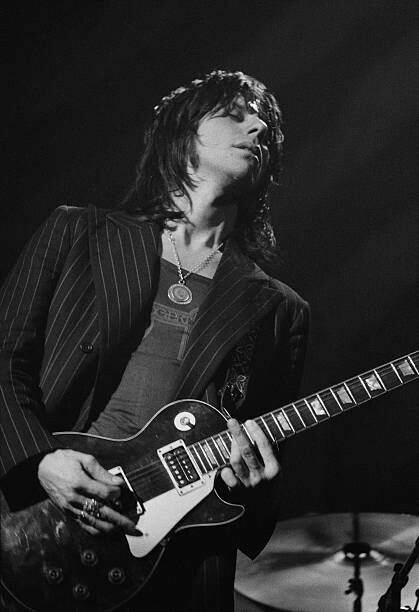 Jeff Beck Jeff Beck Group, London January, Guitar Legends, Rock Musicians, Guitar Guy, Rock History, 60s Rock, Classic Blues, Theatre London