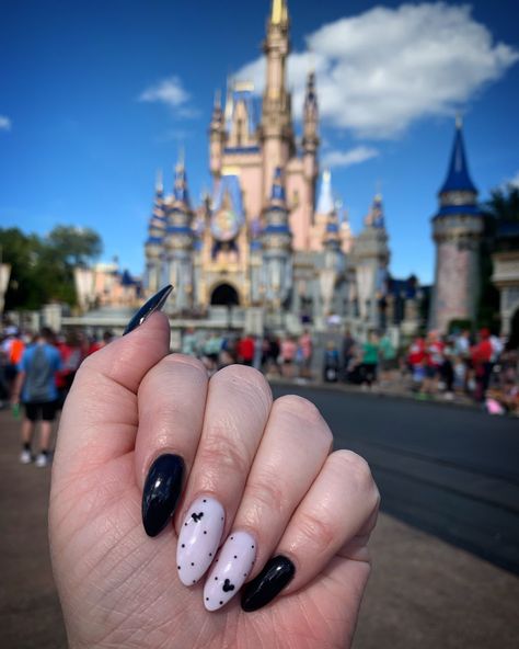 Birthday Nails Disney, Minimalist Mickey Nails, Dark Disney Nails, Hidden Mickey Nails, Disney New Years Nails, Minimal Disney Nails, Black Disney Nails, Disney Nails 2022, Disney Almond Nails