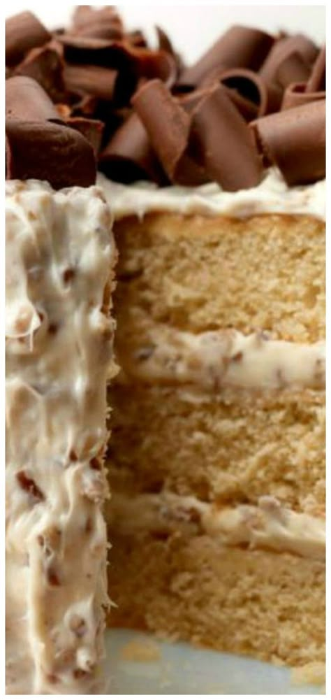 Pecan Buttercream Frosting, Southern Praline Cake, Southern Praline, Praline Cake, Southern Recipe, Torte Cupcake, Recipes Cake, Cake Mix Cookies, Cupcake Cake