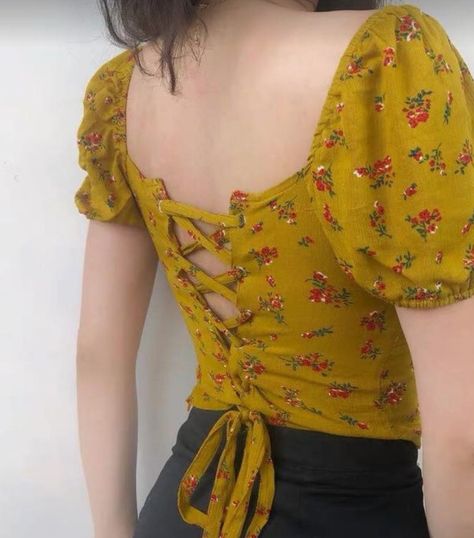 Fe Clothing, Myanmar Dress Design, Trendy Dress Outfits, Fashion Tops Blouse, Trendy Blouses, Trendy Blouse Designs, Fancy Blouses, Fancy Blouse Designs, Crop Top Outfits