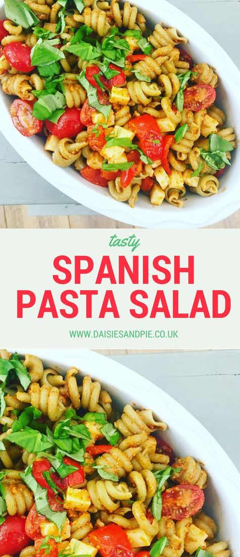 Spanish Pasta Salad a totally delicious 20 minute meal, fab for busy weeknights! Leftovers taste great next day in lunch boxes and there's loads of ways to switch up this recipe to your own tastes. Summer dinner recipe. Spanish Pasta Recipes, Spanish Pasta, Spanish Salad, Perfect Salad Recipe, Spanish Recipes, Italian Recipes Easy, 20 Minute Recipes, Summer Recipes Dinner, Pasta Salad Italian