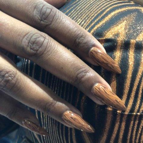 Lizzo slayed a wood-grained nail effect at the BET Awards Ongles Gel Violet, Nails Rose, Wood Nails, Turquoise Art, Nail Effects, Nail Blog, Manicure Tips, Nail Polish Trends, Bet Awards