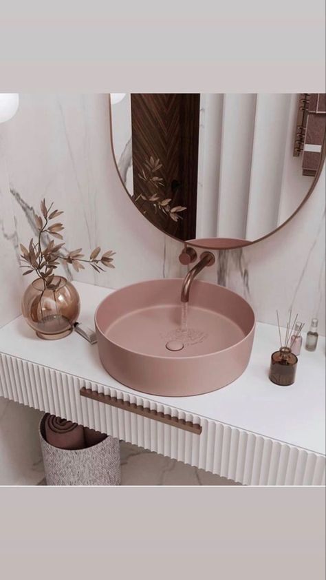 Luxury Med Spa Aesthetic, Small Esthetician Room, Salon Bathroom, Bathroom Mirror Light, Esthetician Room Decor, Bathroom Lights, Latest Bathroom, Bathroom Decor Luxury, Bad Inspiration