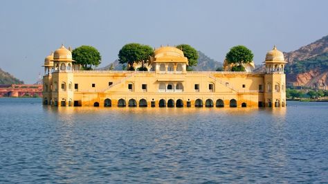 Pre Wedding Location, Jal Mahal, Rajasthan Travel, Kedarnath Temple, Royal Essence, World Elephant Day, Amer Fort, Prewedding Outdoor, Temple Photography