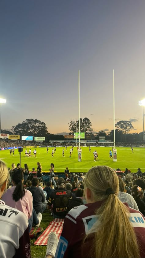 Nrl Aesthetics, Rugby Game Aesthetic, Rugby Boy Aesthetic, Rugby Wag, Rugby Jokes, Rugby Motivation, Rugby Aesthetic, Rugby Pitch, Rugby Field