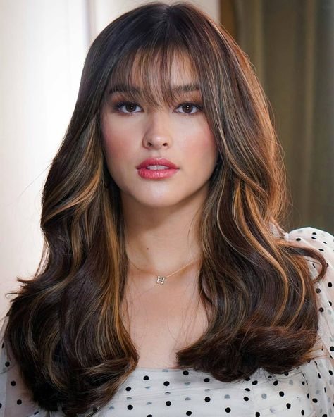 All Beautiful Women Liza Soberano With Bangs, Liza Soberano, Gorgeous Hair, Beauty Face, Hair Goals, Hair Inspo, Cute Hairstyles, Medium Hair Styles, Brown Hair