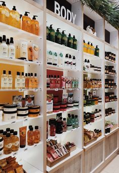 Wine Shop Shelving, Beauty Store Interior Retail Design, Luxury Beauty Supply Store, Retail Shelving Ideas Boutiques, Cosmetic Store Design Interiors, Small Cosmetic Shop Interior Design, Perfume Store Interior Design, Pharmacy Store Design Interiors, Bat Decorations On Wall