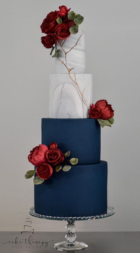 Royal Blue Cake, Emerald Wedding Colors, Fancy Wedding Cakes, Luxury Cake, Black Wedding Cakes, Marble Wedding, Dream Wedding Cake, Wedding Cakes Blue, Wedding Treats