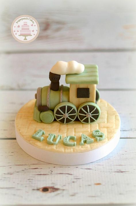 Steam Train Cake, Train Cake Topper, Fondant Modelling, Cake Transport, Birthday Celebration Decorations, Picnic Recipes, Bear Cake Topper, Train Cake, Fondant Cake Topper