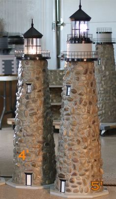 Beautiful lawn lighthouses made stone and mortar. No two lighthouses are alike. You choose the type of beacon, including solar and revolving lights. Even the windows can light up. Diy Lighthouse Outdoor, Lighthouse Reference, Diy Lighthouses, Model Lighthouse, Stone Lighthouse, Yard Lighthouse, Garden Lighthouse, Lighthouse Woodworking Plans, Solar Lighthouse